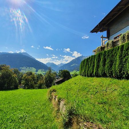 Pension Schlossberg ミッタージル エクステリア 写真
