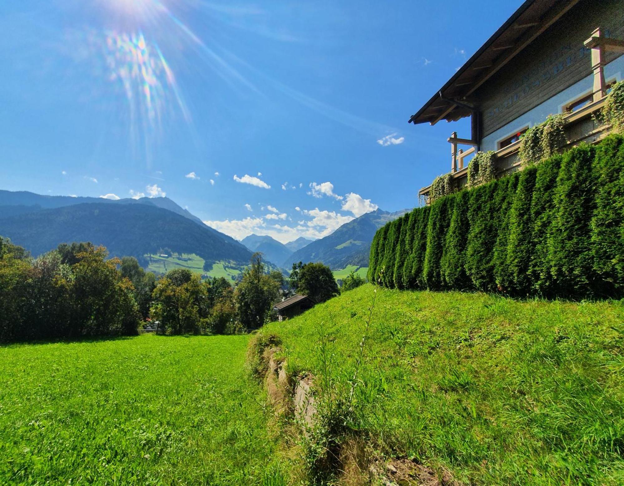 Pension Schlossberg ミッタージル エクステリア 写真