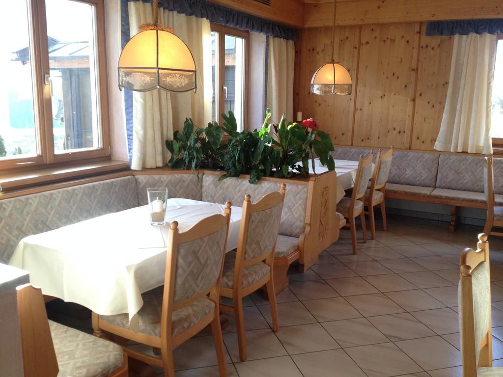 Pension Schlossberg ミッタージル エクステリア 写真