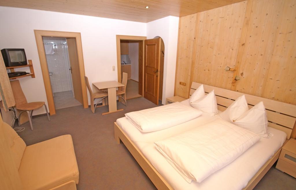 Pension Schlossberg ミッタージル 部屋 写真